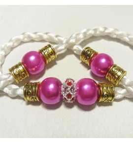 Valkoinen satiinitalutin