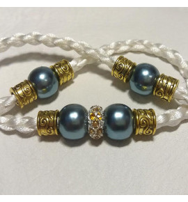 Valkoinen satiinitalutin